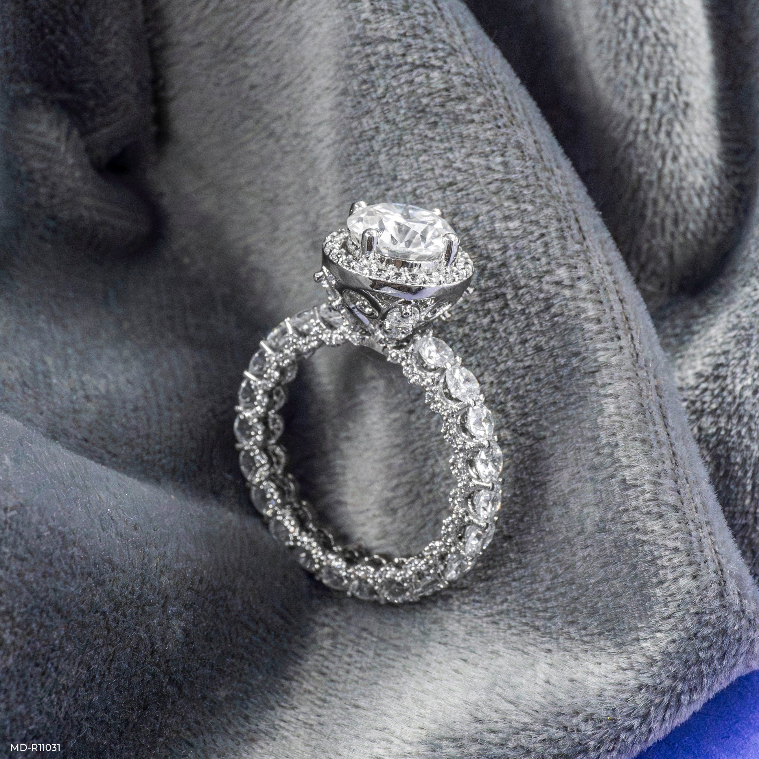The Starlight Halo Ring 9K Rose Gold