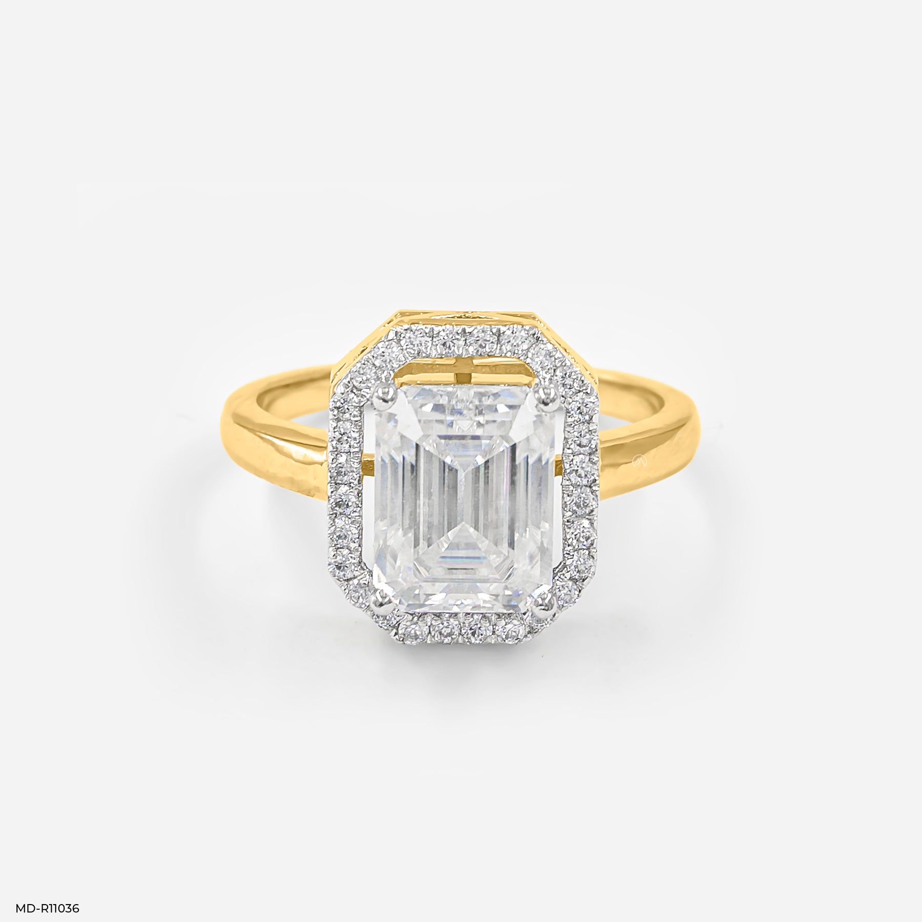 The Majestic Emerald Ring 18K White Gold