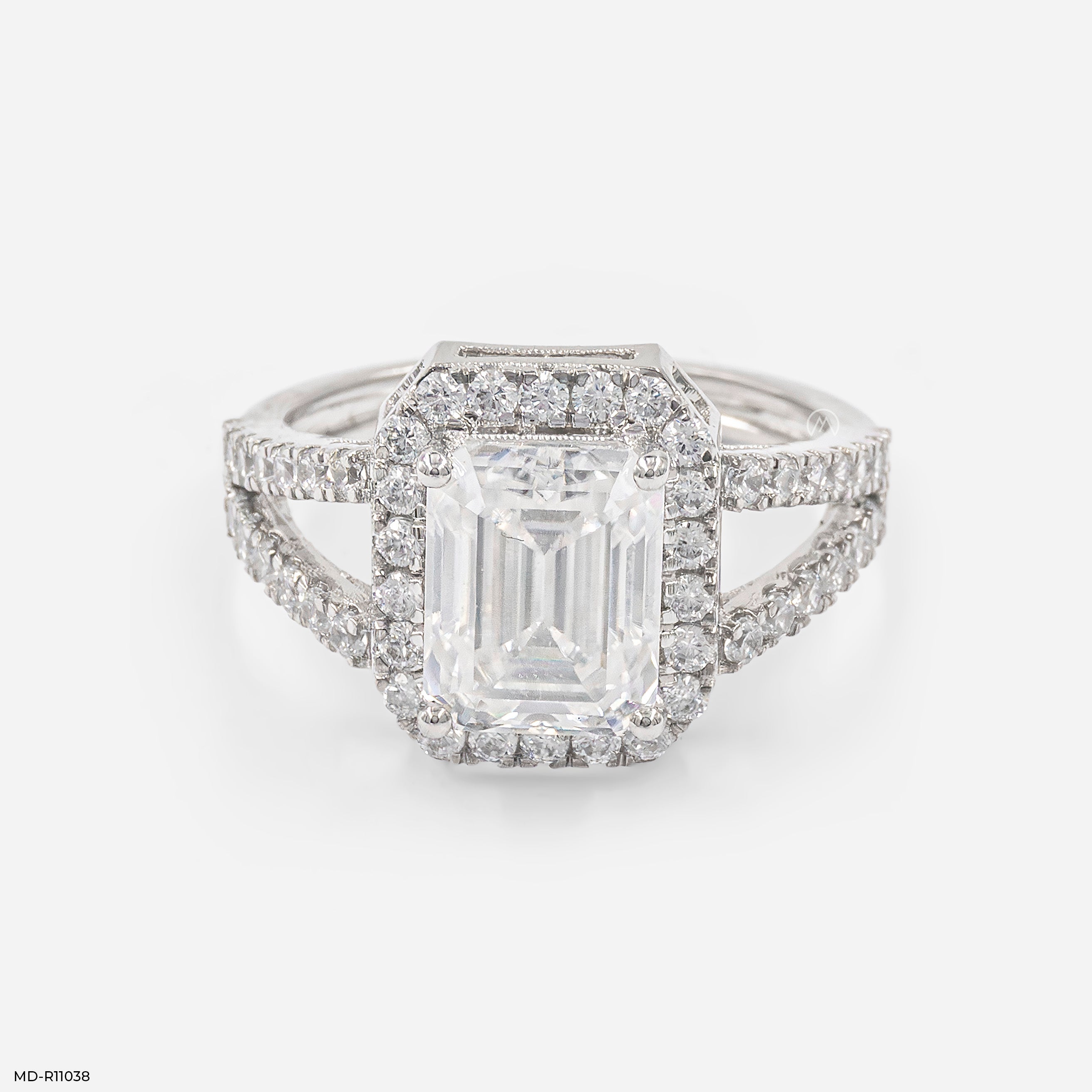 The Regal Split-Shank Ring 9K White Gold