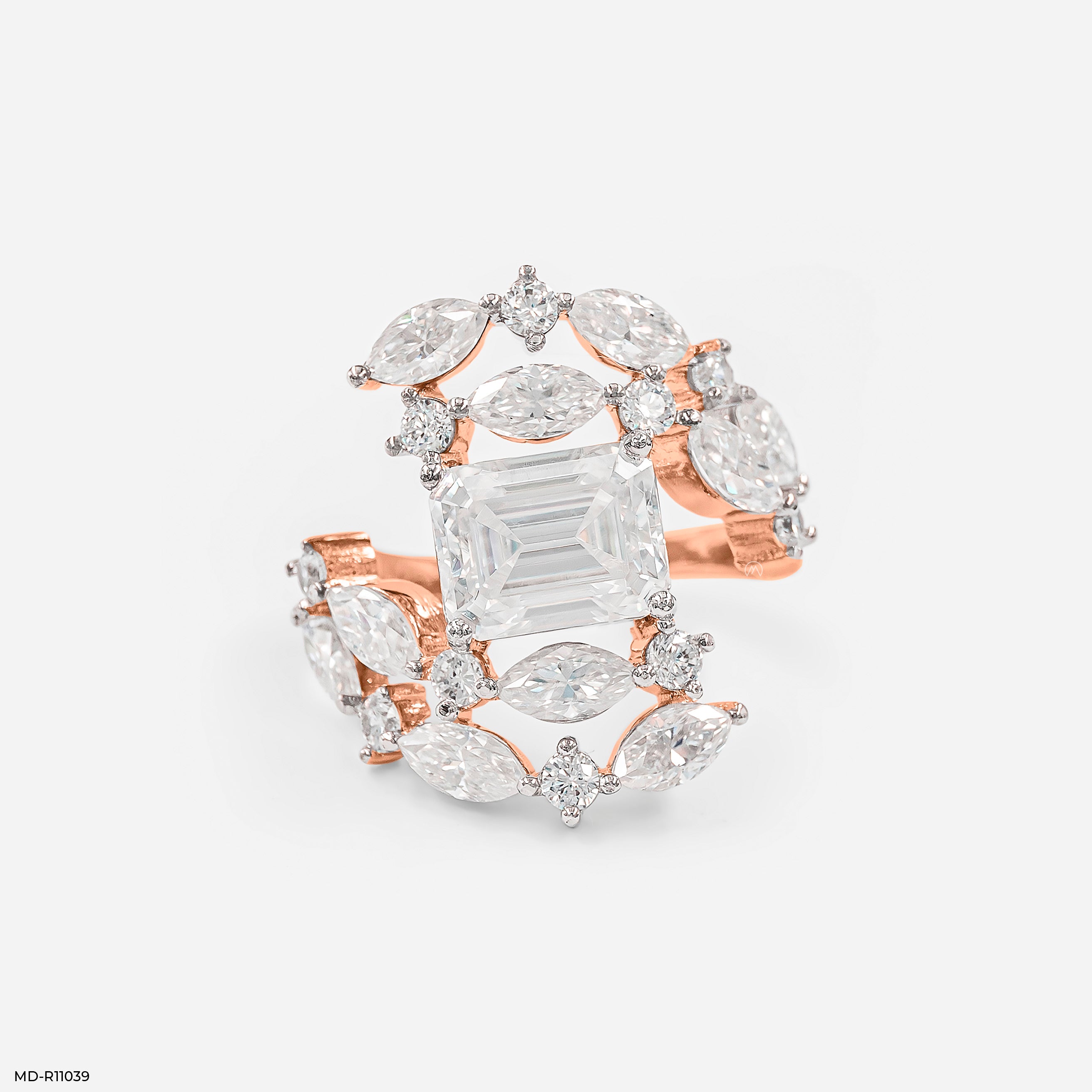 The Marquise Crest Ring 9K Rose Gold