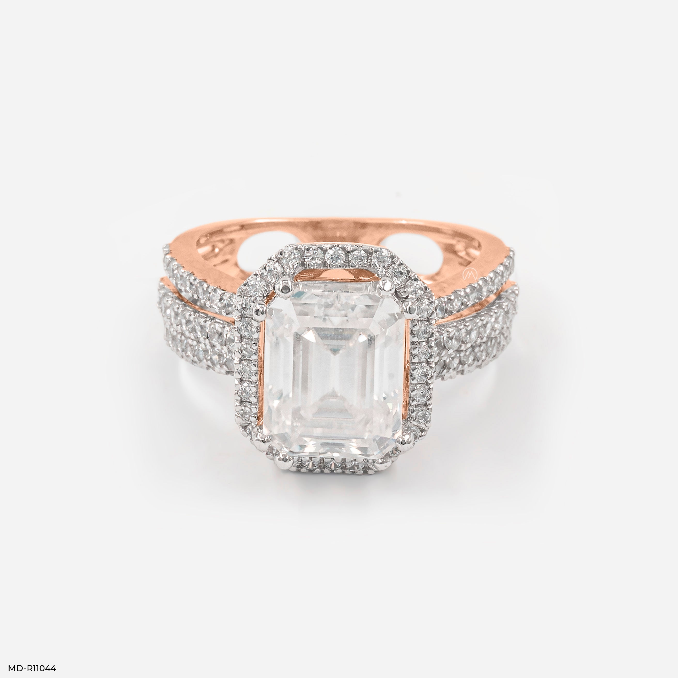 The Glacial Majesty Ring