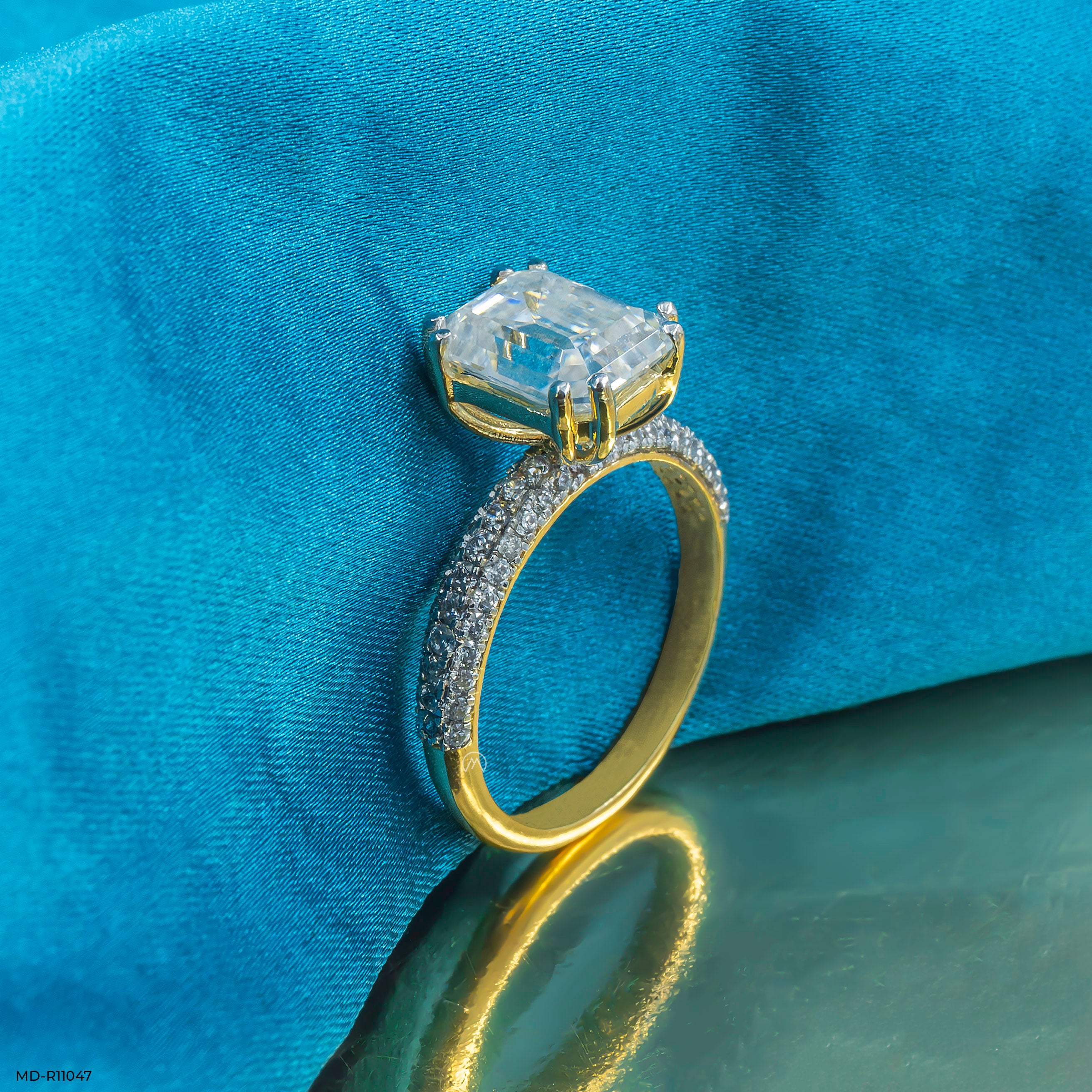 The Stella Ring