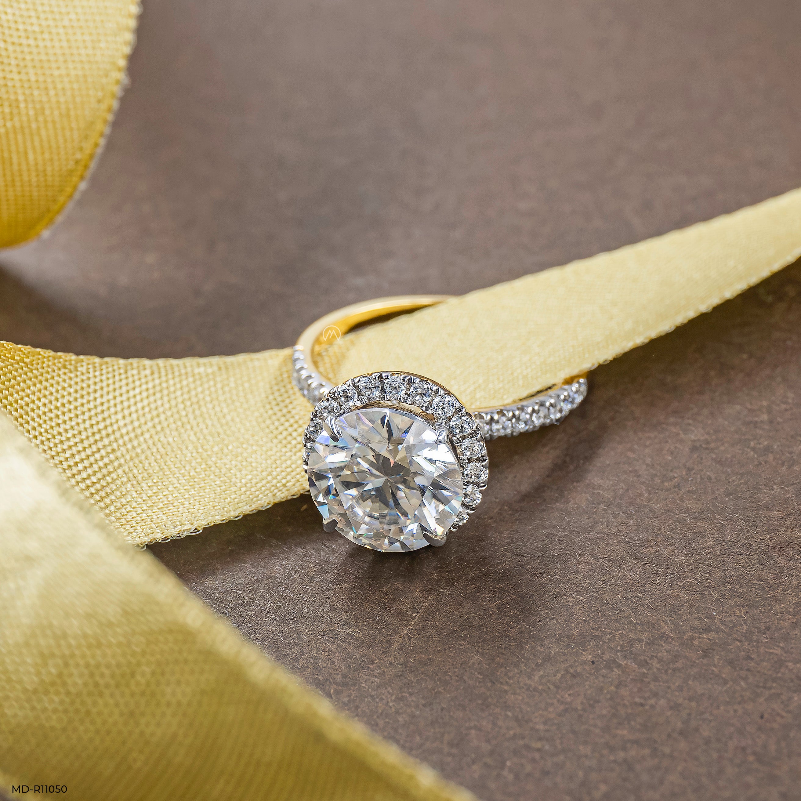 The Stella Halo Ring 9K White Gold
