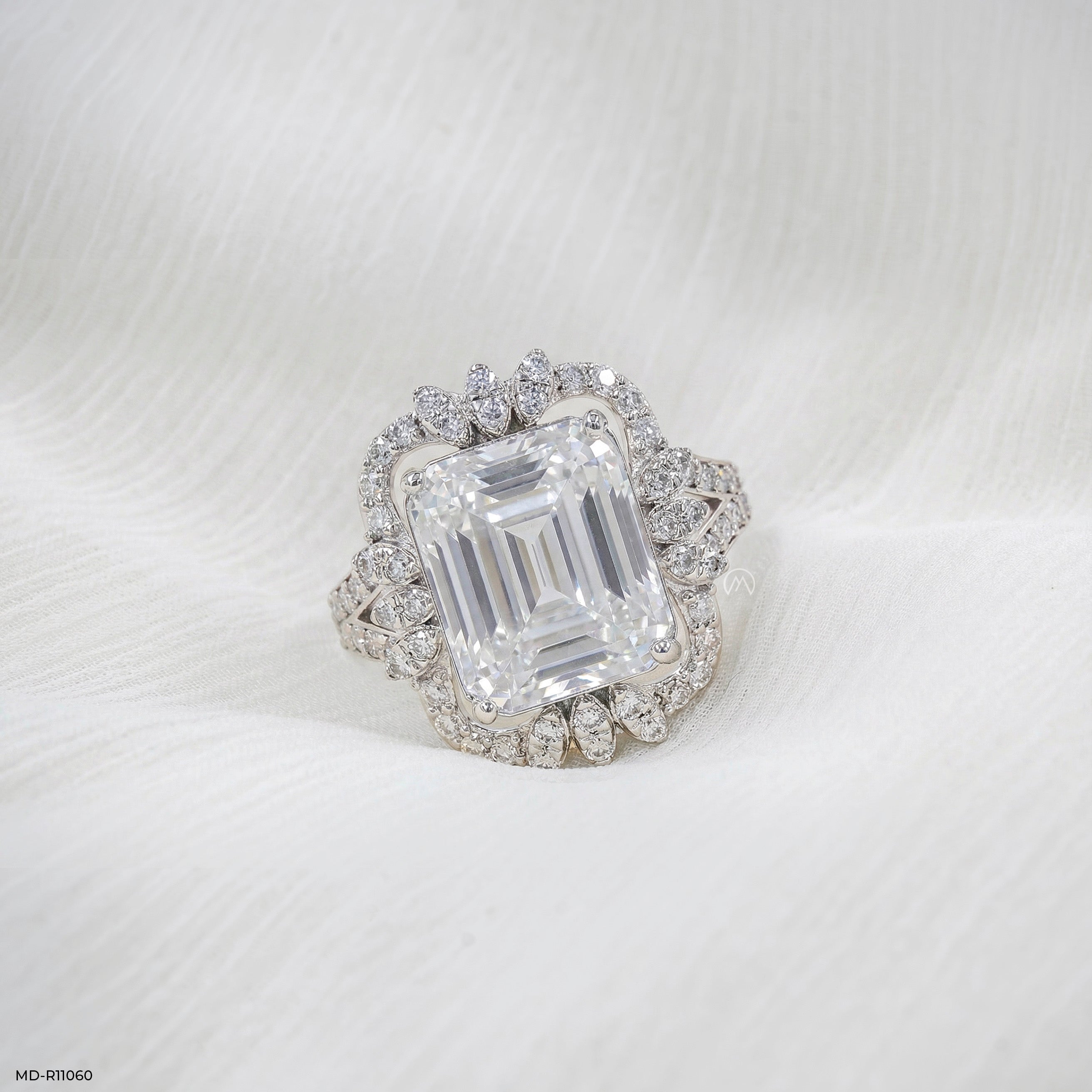 Leaf Crown Solitaire Diamond Ring