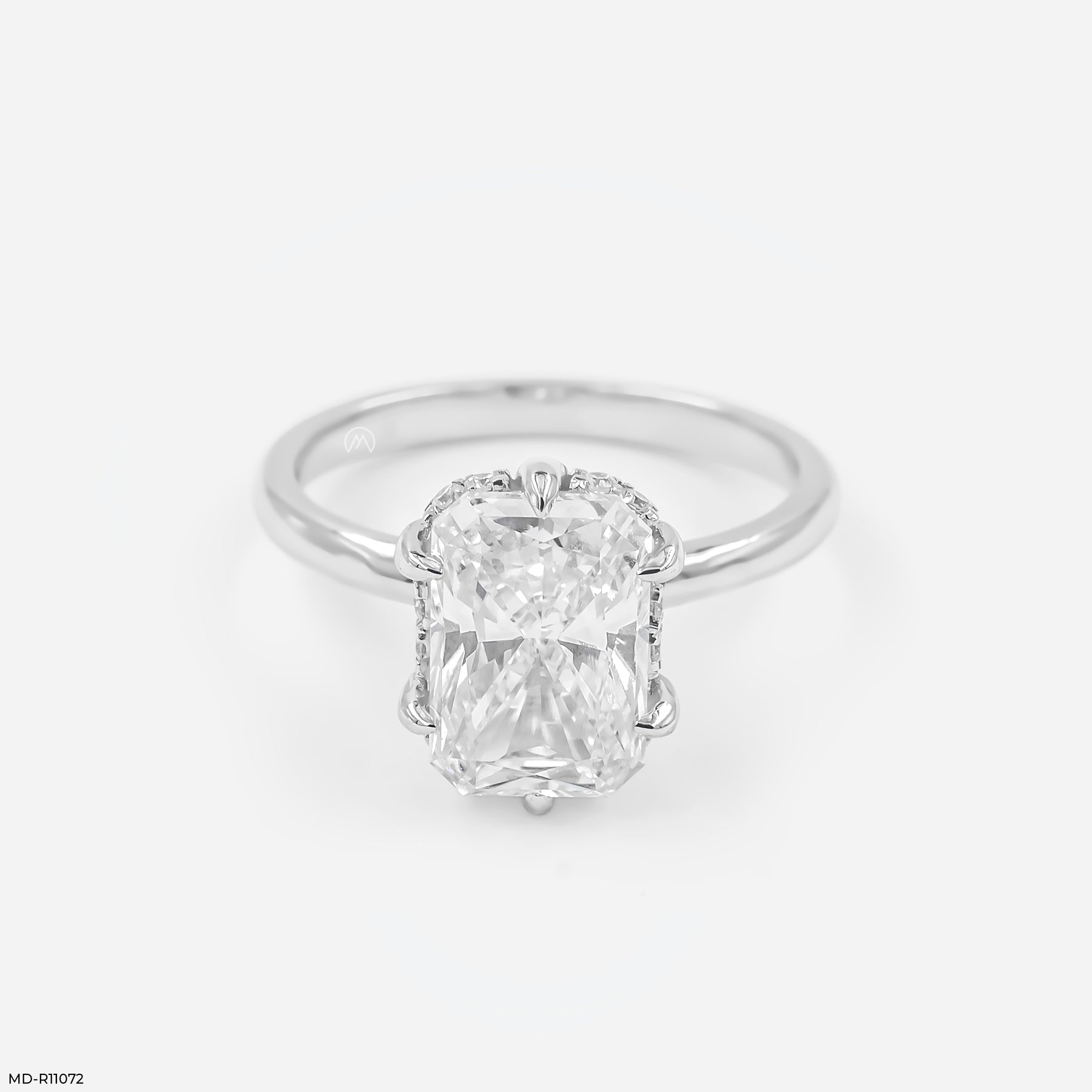 Modern Elegance Radiant Ring 14K Yellow Gold