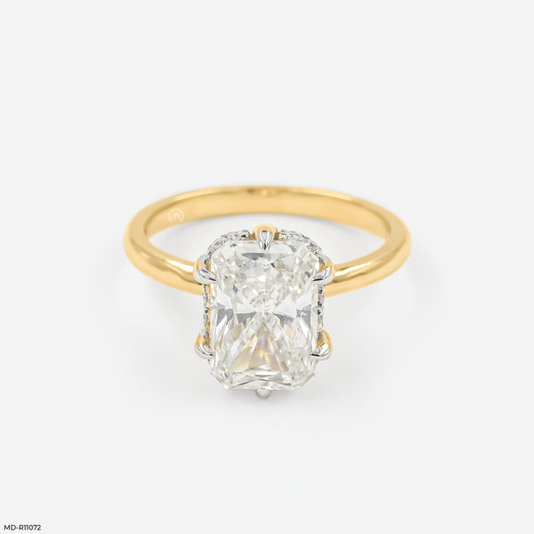 Modern Elegance Radiant Ring 18K Yellow Gold