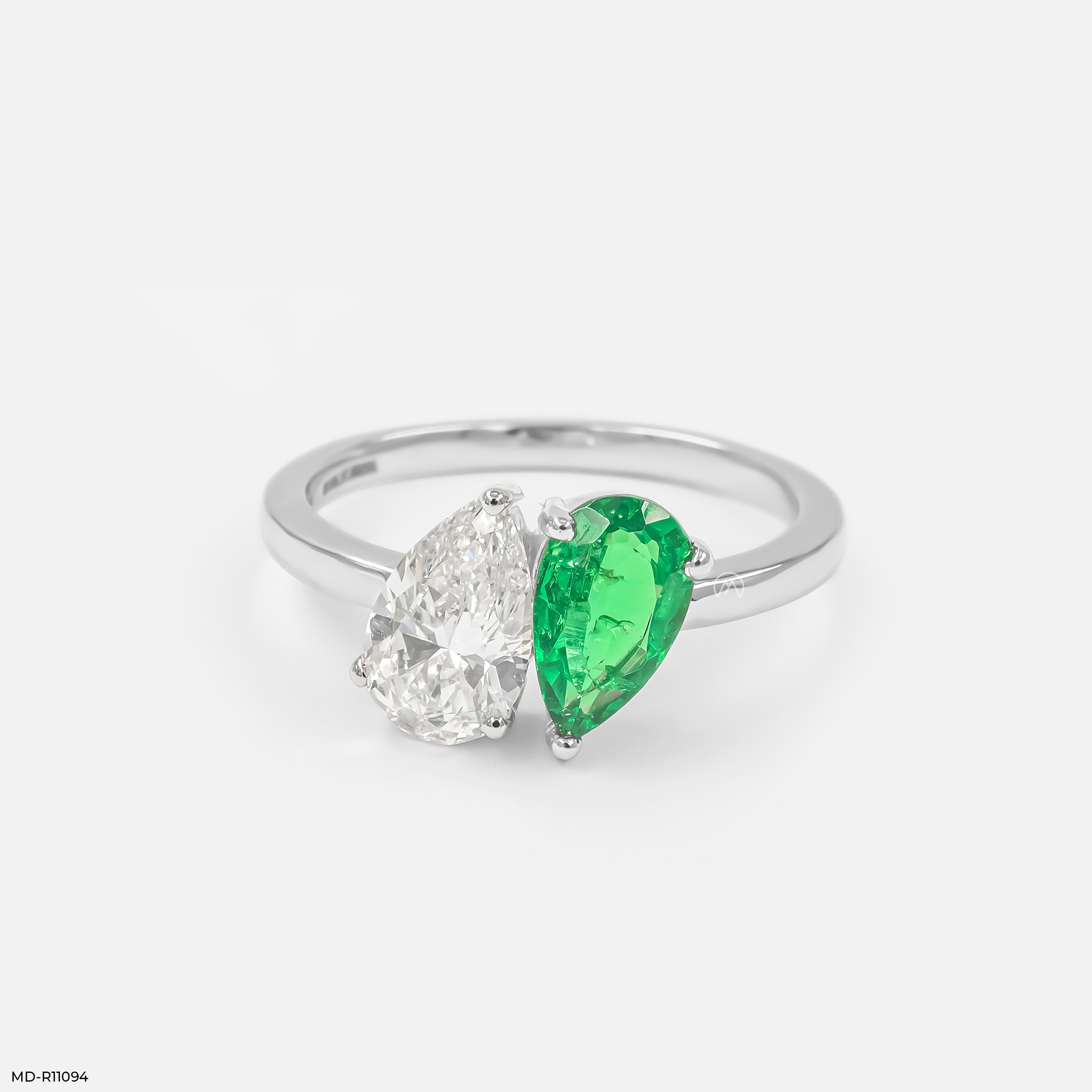 Toi Et Moi Solitaire Emerald Diamond Ring 9K Yellow Gold