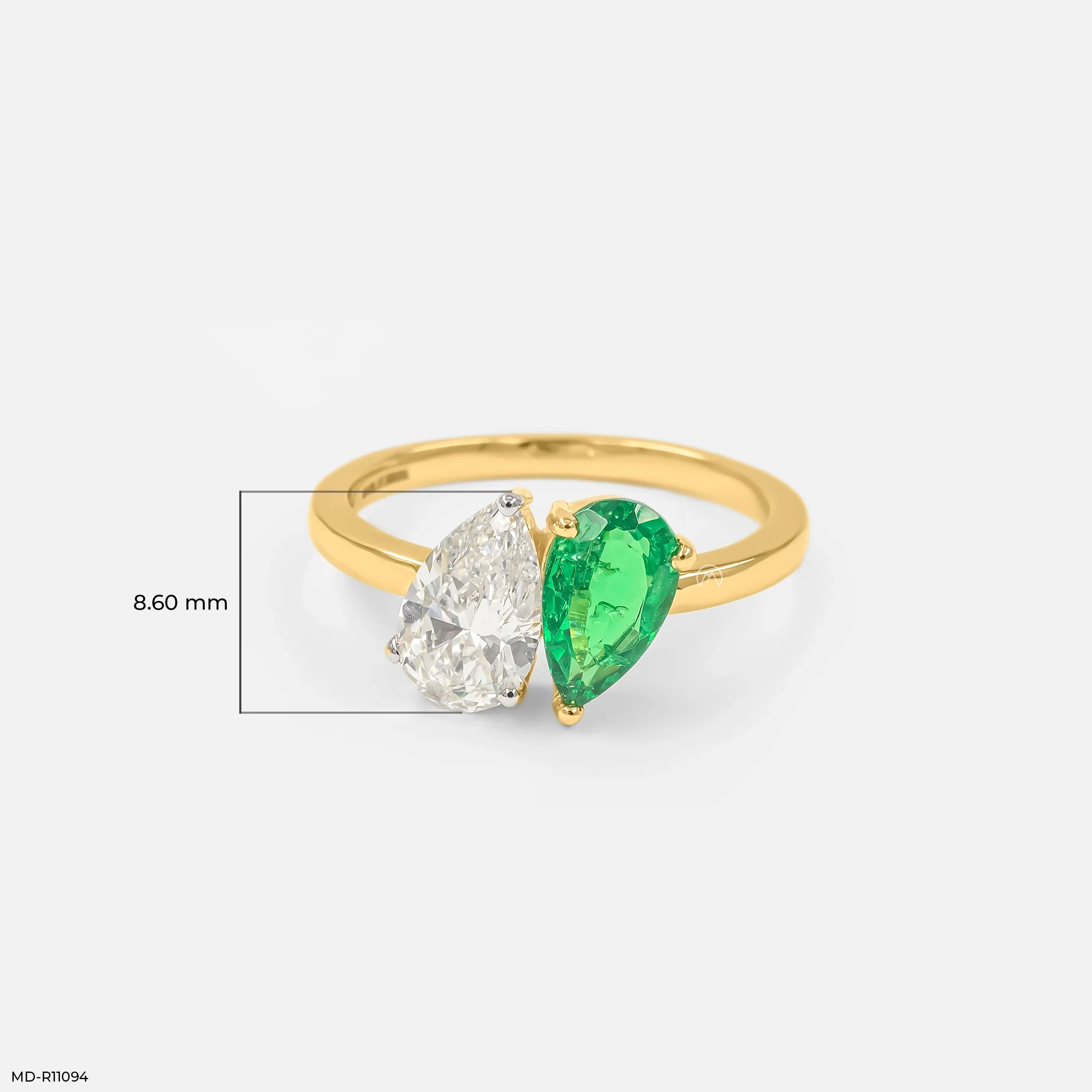 Toi Et Moi Solitaire Emerald Diamond Ring