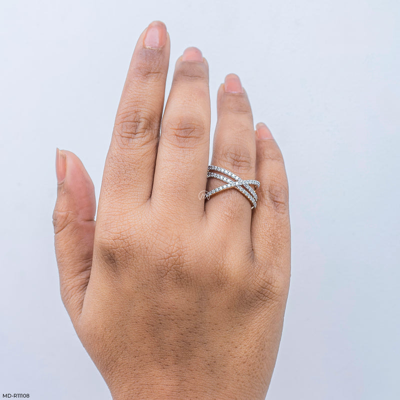 Golden Criss-Cross Radiance Ring Platinum 950