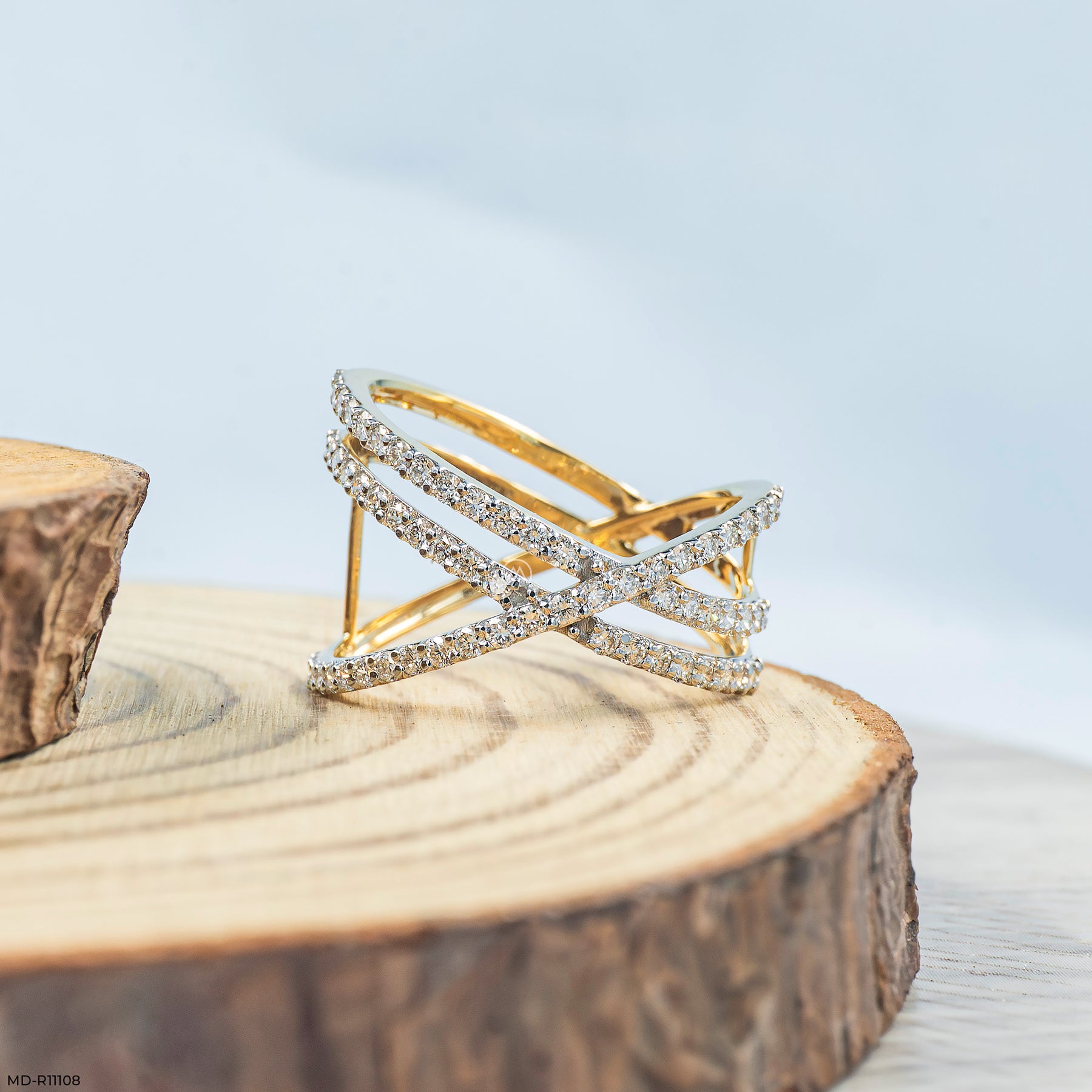 Golden Criss-Cross Radiance Ring 9K Yellow Gold