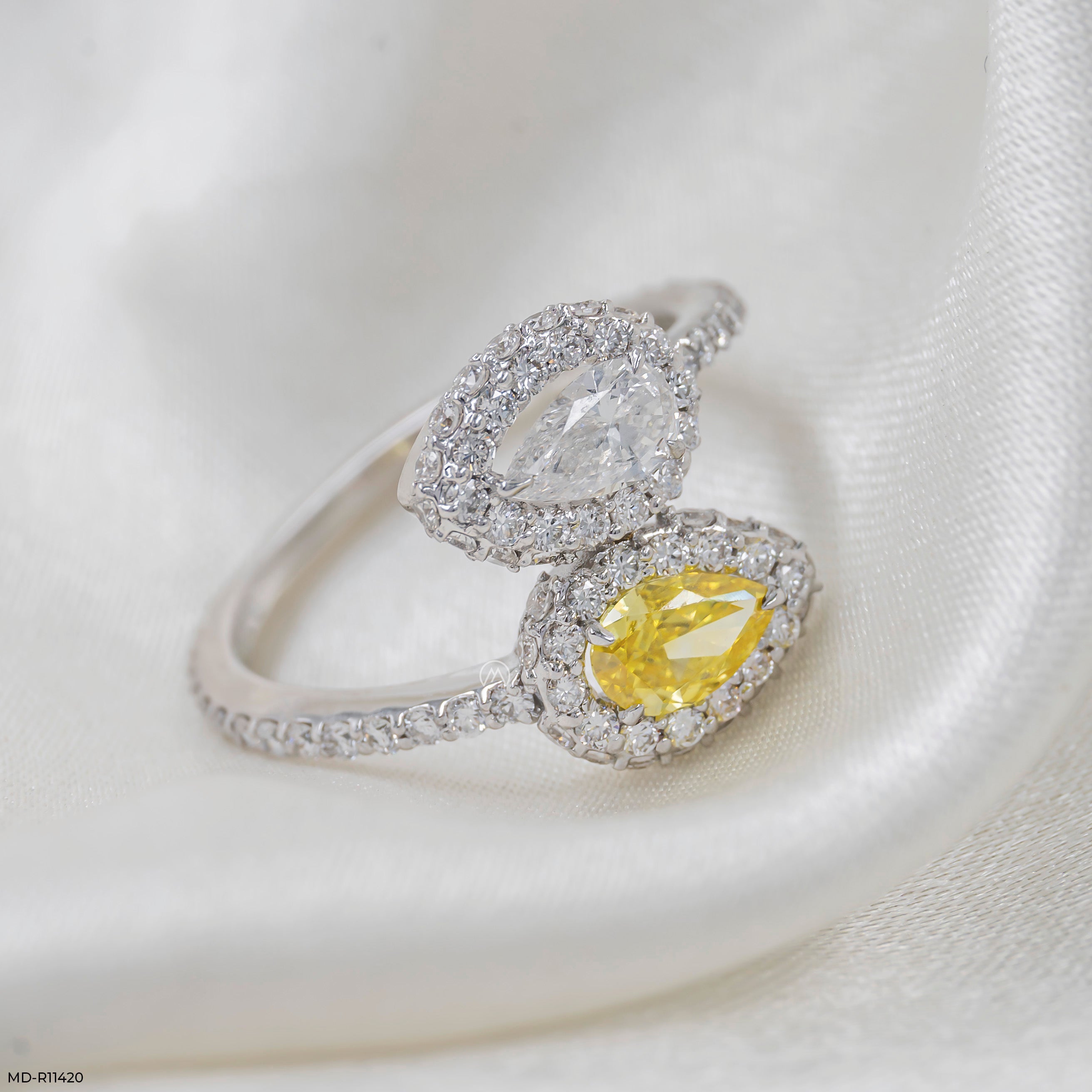 Halo Bypass Toi et Moi Diamond Rings 9K White Gold