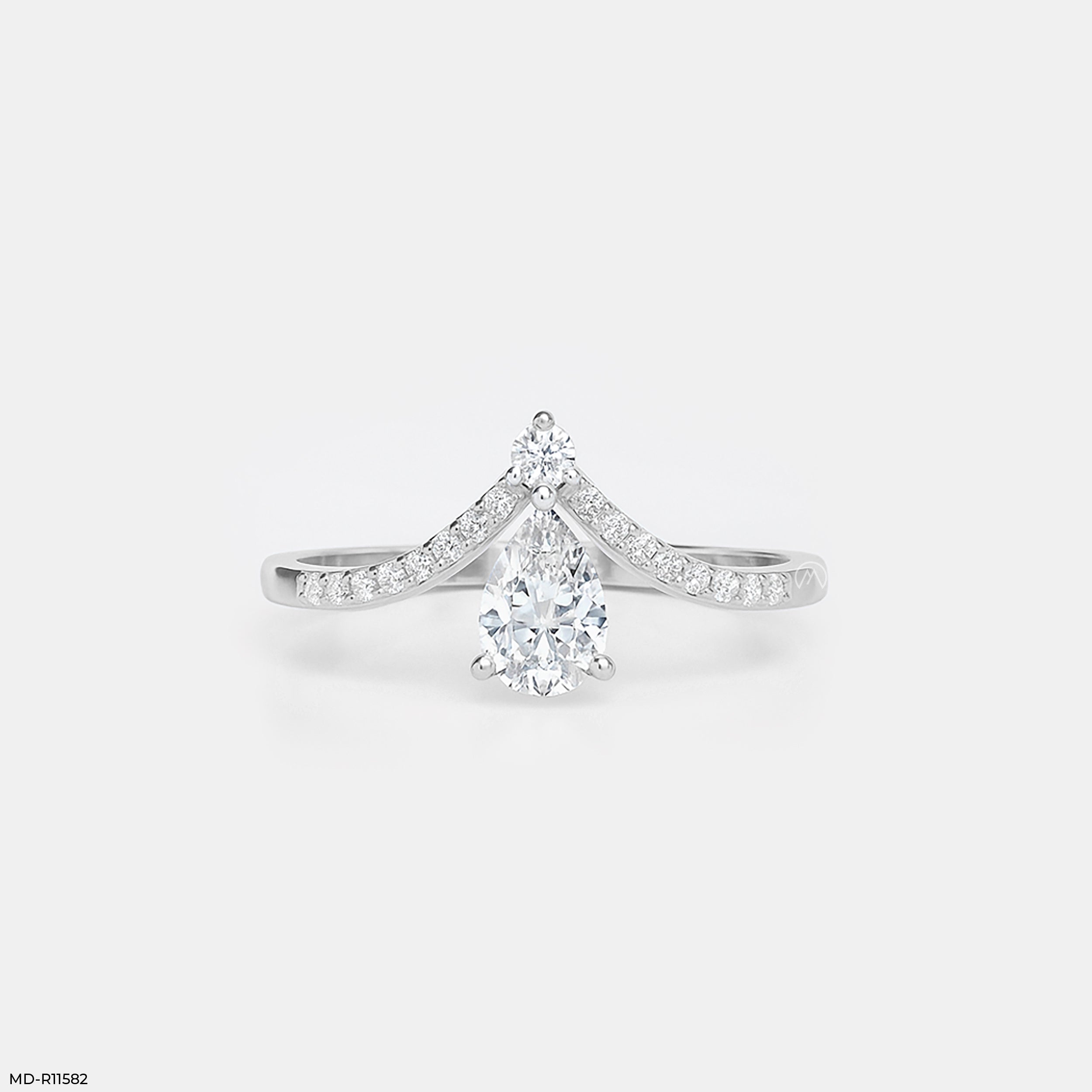 Tundra Solitaire Crown Vanki Diamond Ring