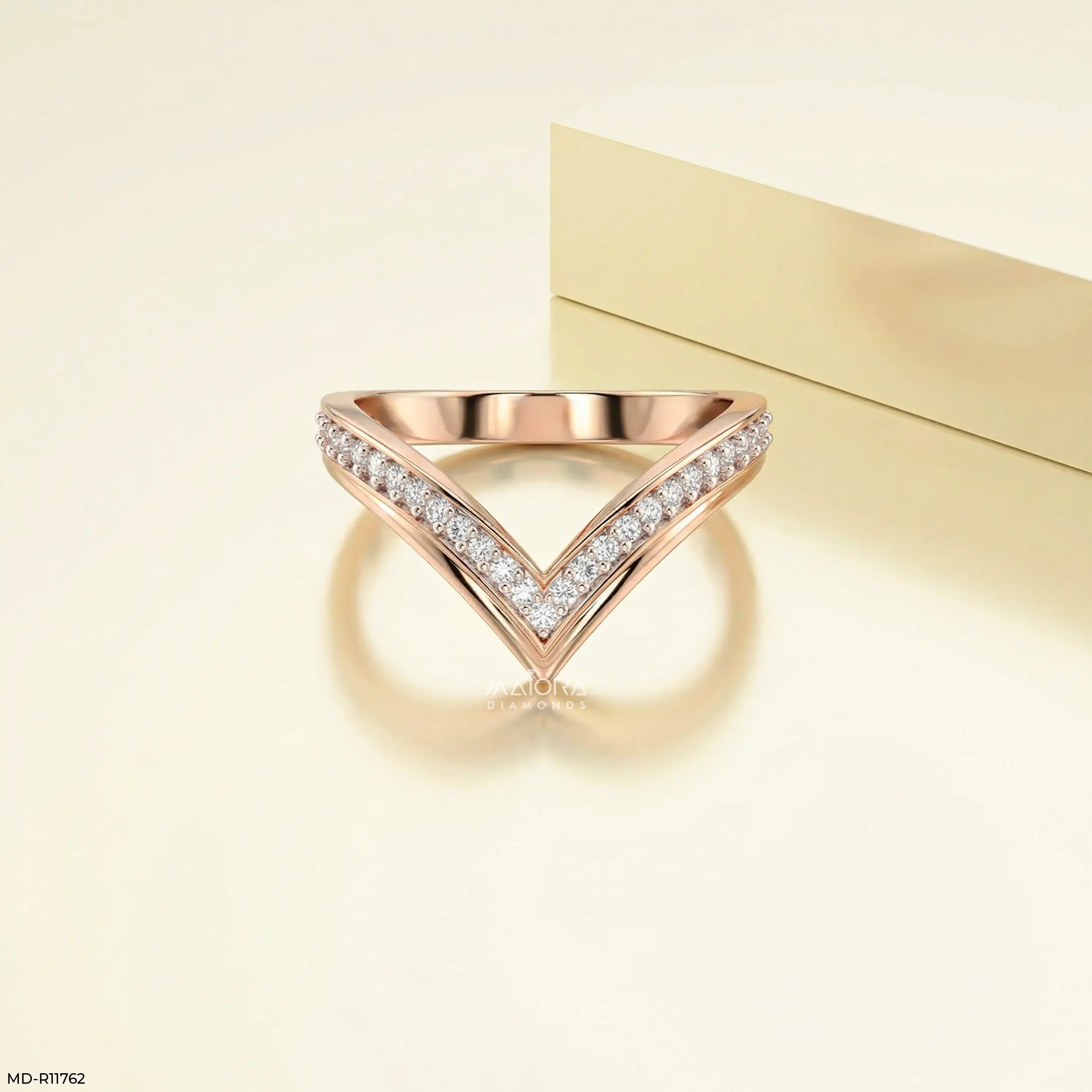 Willow V Glow Vanki Diamond Ring 9K Yellow Gold