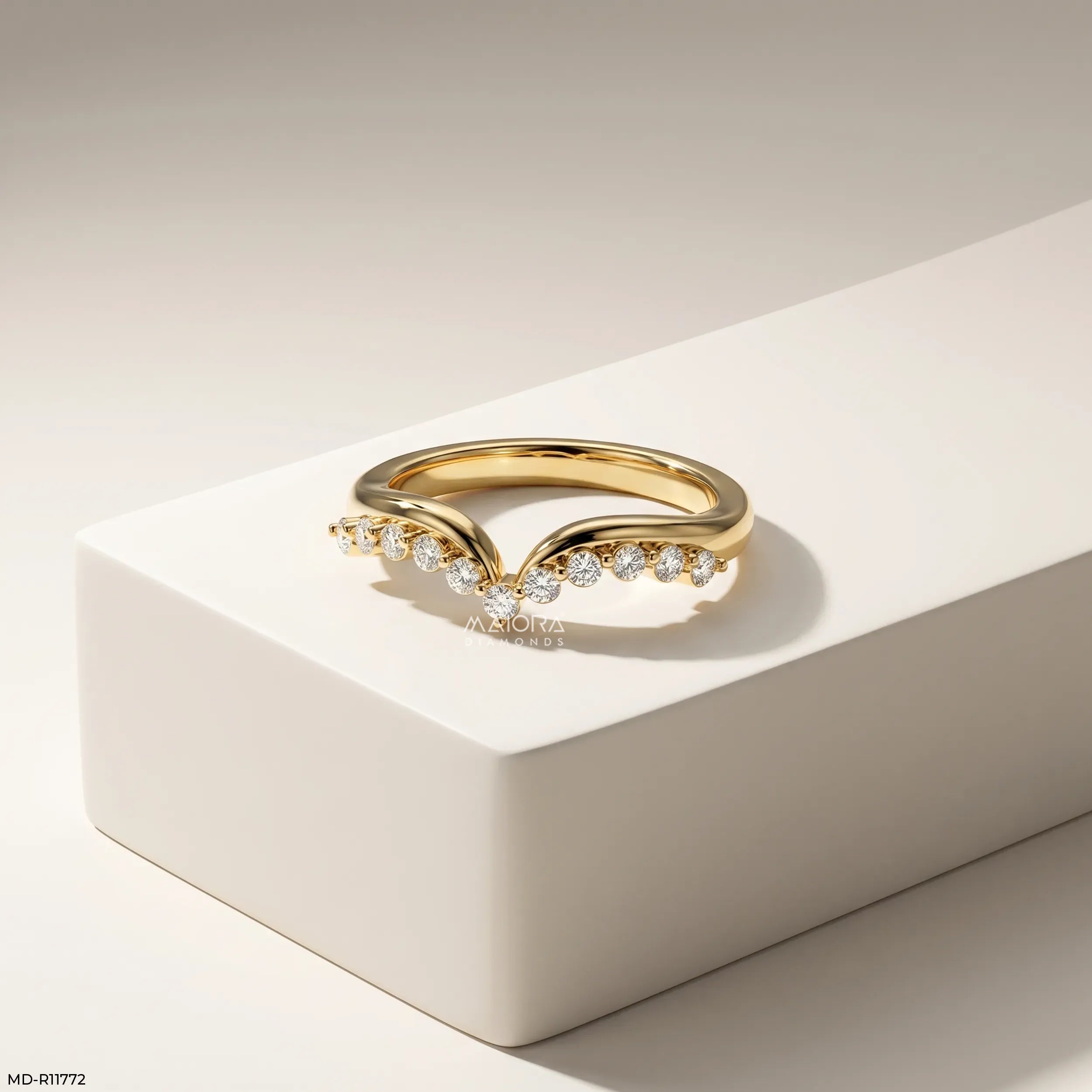 Sweep Bridge Vanki Diamond Ring