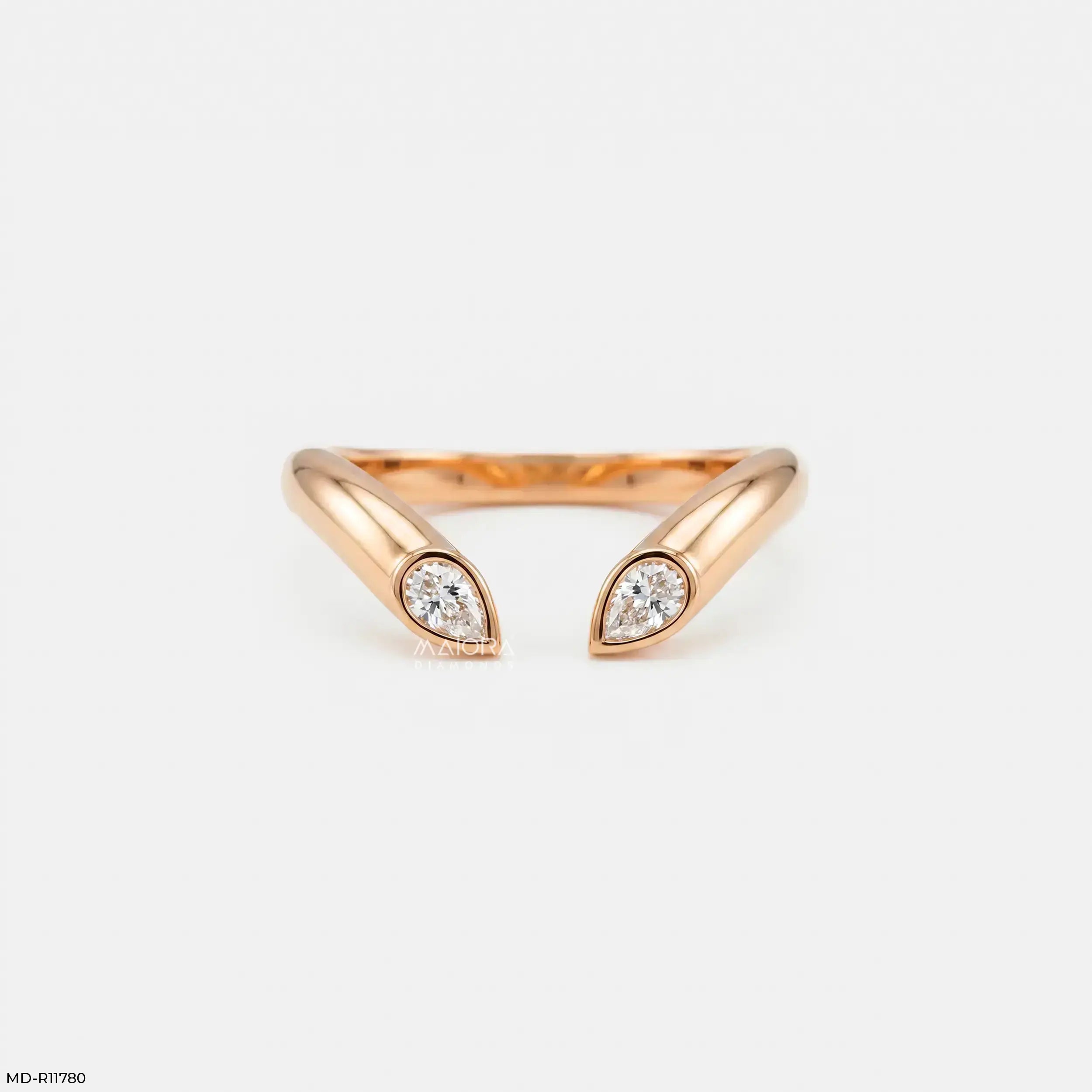Open Cuff Flame Vanki Diamond Ring