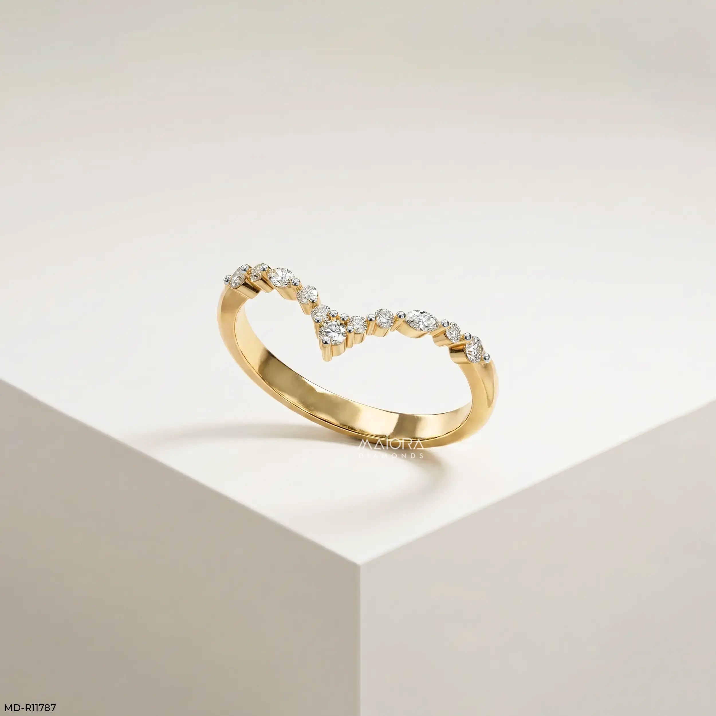 Ethereal Vine Vanki Diamond Ring Platinum 950