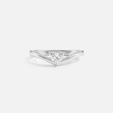V liner Solitaire Heart Vanki Diamond Ring Platinum 950