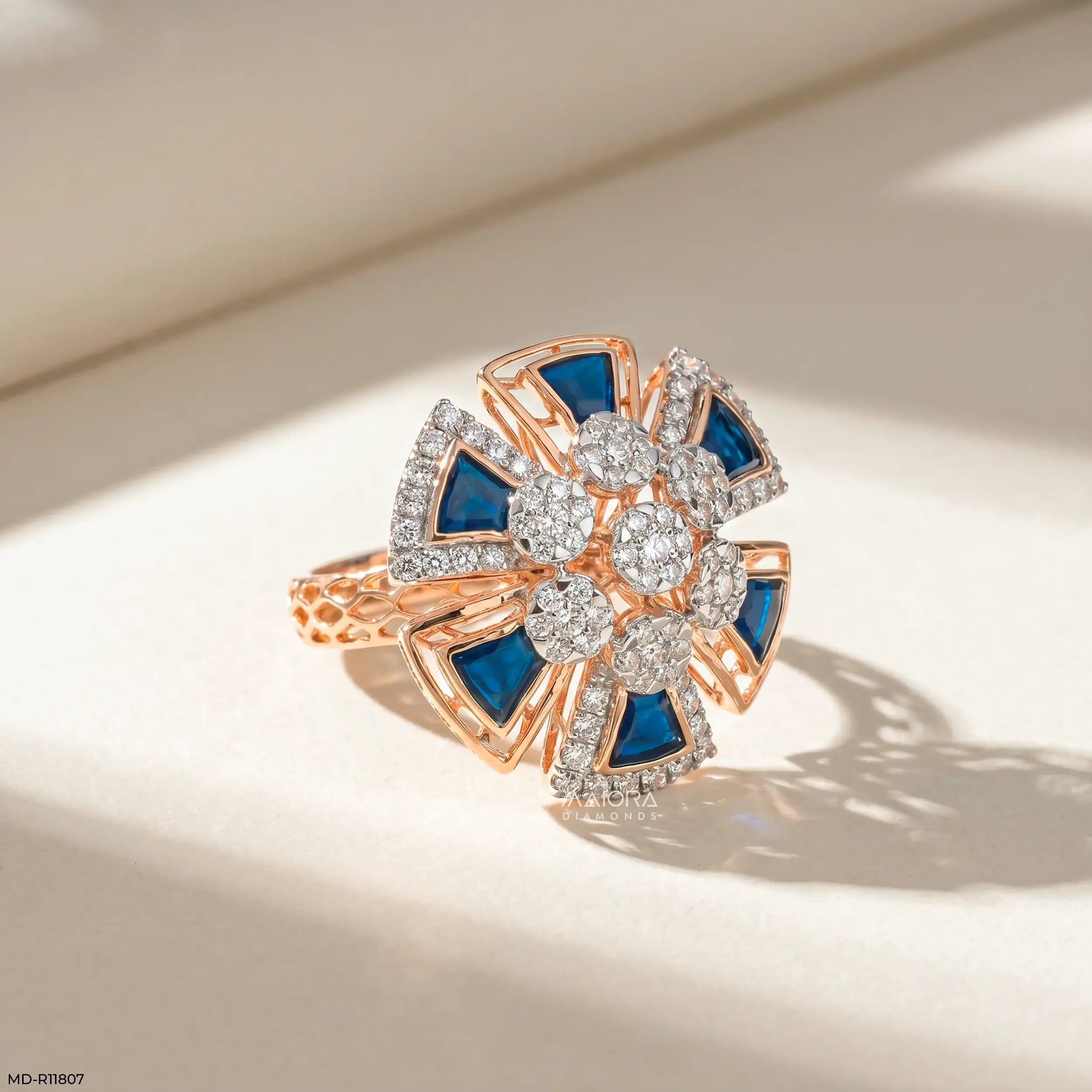 Kinetic Enameling Cluster Diamond Cocktail Ring Platinum 950