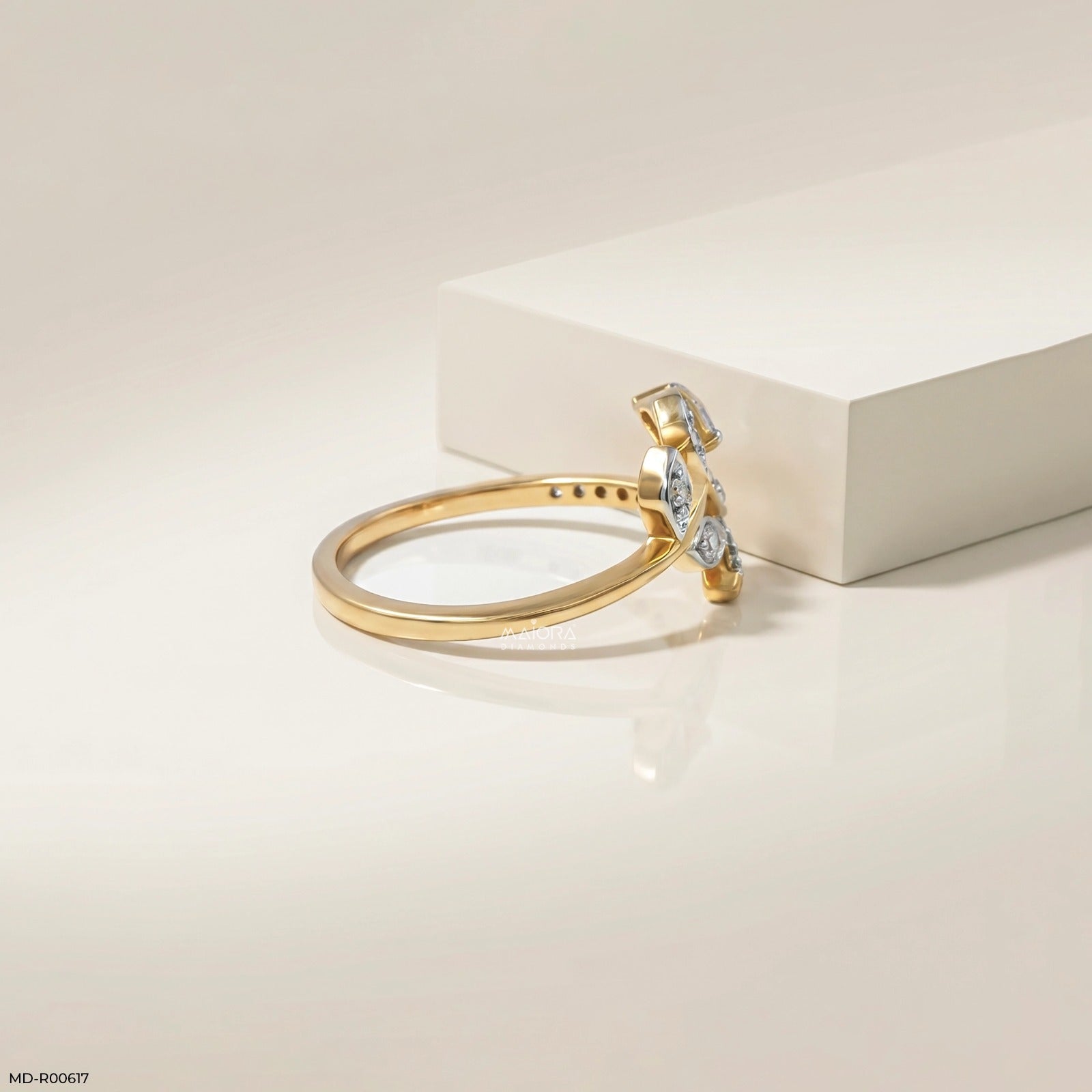 Nature Leaf Bypass Diamond Ring